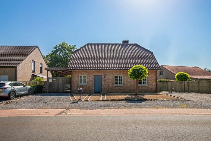 Halensestraat, Halen : Maison 4 pièces à vendre