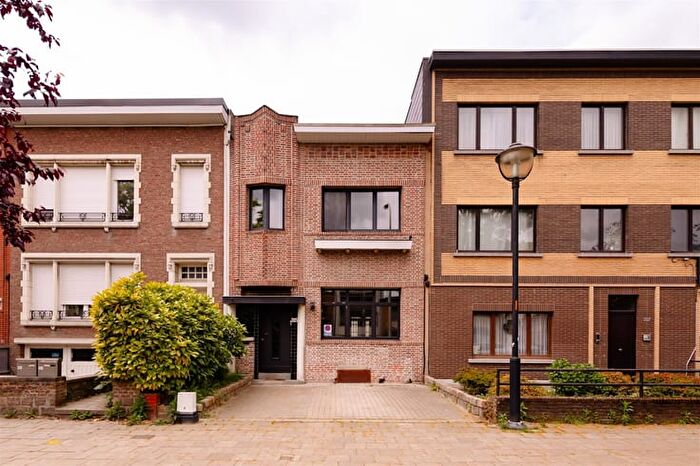 Ter Rivierenlaan, DEURNE : Maison 2 pièces à vendre