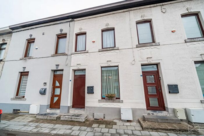 Maison 8 pièces à vendre - Chaussée de Thuin, Montsurmarchienne