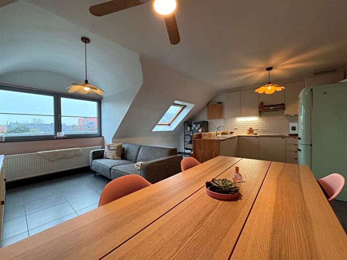 Appartement 3 pièces à louer - Stationsstraat, WETTEREN