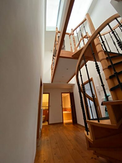 Appartement 6 pièces à louer à Place SaintJacques, Liège