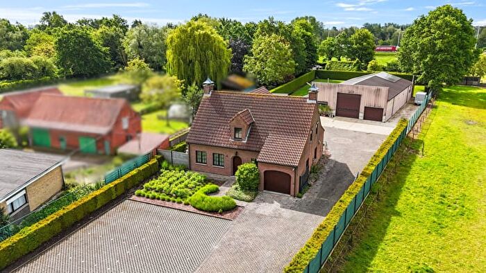 Maison 4 pièces à Weststraat, MOERBEKE, à vendre