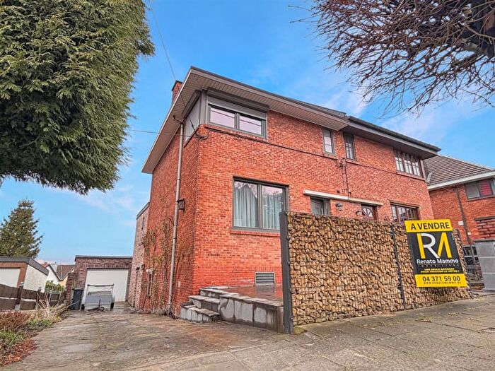 Avenue Henri Delporte, SERAING : Maison 2 pièces à vendre