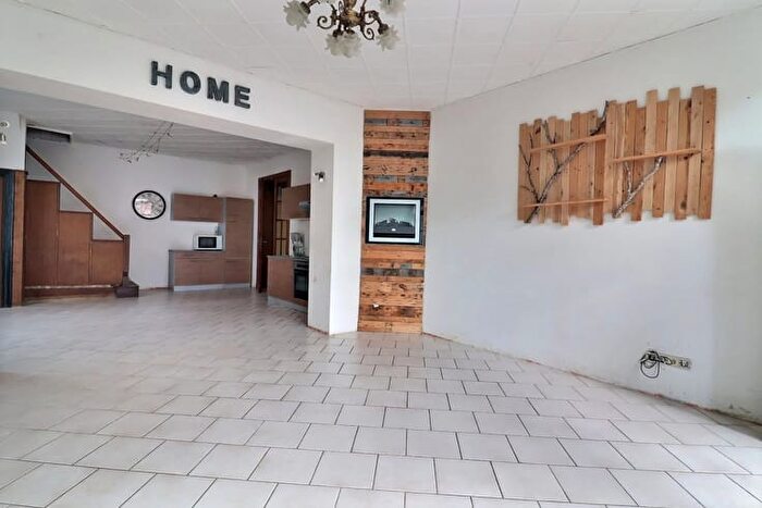 Maison 9 pièces à RUE DE LA PAIX, MontigniessurSambre, à vendre