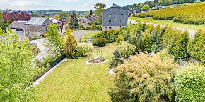Maison 5 pièces à vendre à Regné, Règné