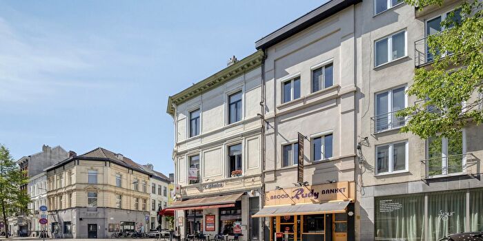 Maison 4 pièces à Montignystraat, Antwerpen, à vendre