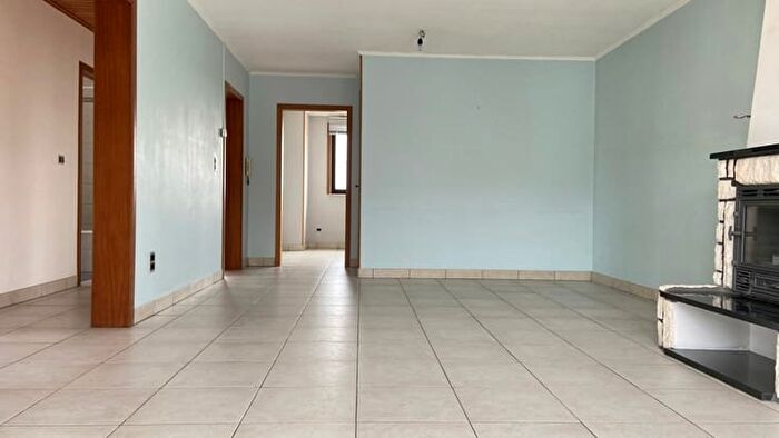 Rue Louis Bertrand, La Louvière : Appartement 2 pièces à louer