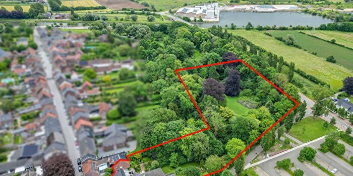Sint Pieter, Rekem : Maison 8 pièces à vendre