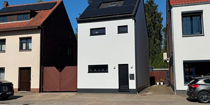 Halveweg, Zonhoven : Maison 3 pièces à vendre