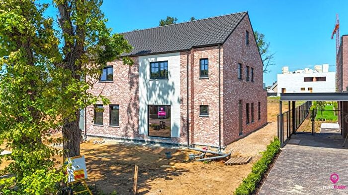 Maison 4 pièces à vendre à Heilig Hartlaan, HeusdenZolder