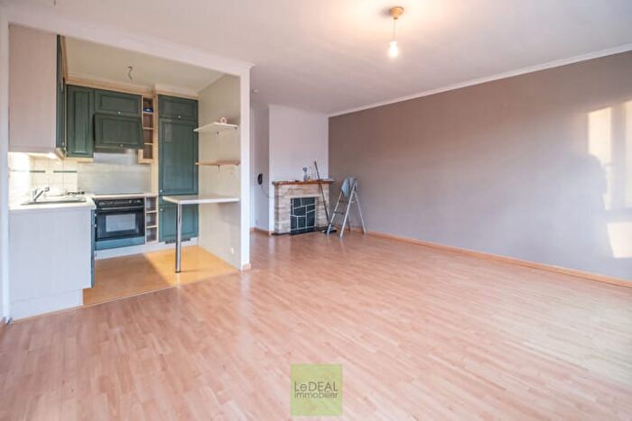 Rue de l'Hôpital, Charleroi Gilly : Appartement 2 pièces à vendre