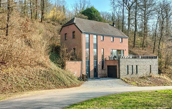 Maison 4 pièces à vendre à Rue des Anémones, DURBUY