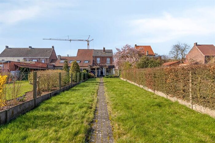 Maison 4 pièces à Stationsstraat, kluisbergen, à vendre