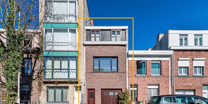 Maison 3 pièces à Stadionstraat, Antwerpen, à vendre