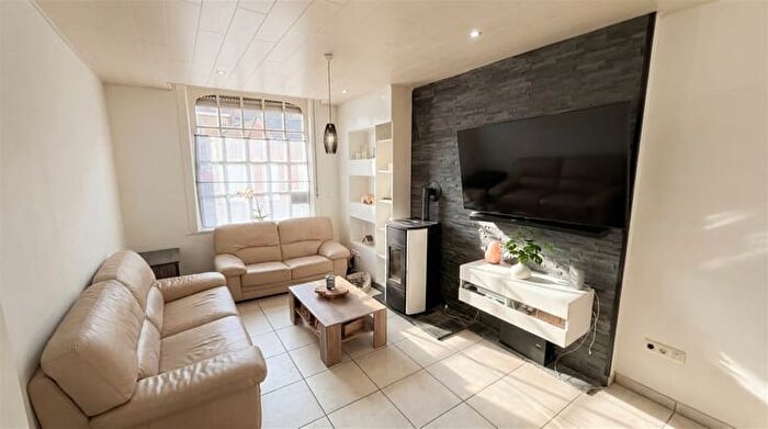 Maison 4 pièces à Kloosterstraat, OVERBOELARE, à vendre