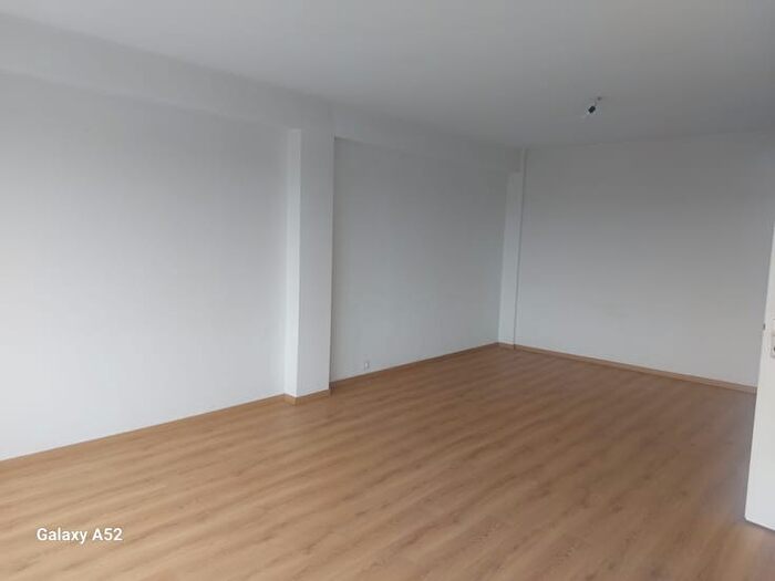 Rue Renkin, g : Appartement 2 pièces à louer