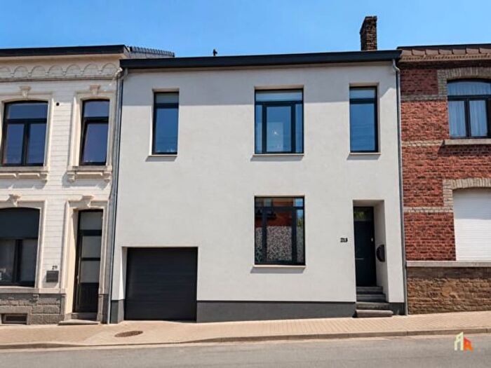 Maison 4 pièces à Rue de Rotheux, Seraing, à louer