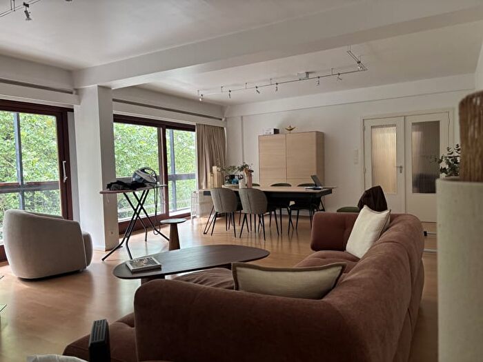 Avenue SaintPierre, Mons - Appartement 3 pièces à louer