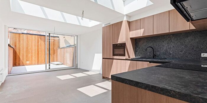 Rolliersstraat, SintNiklaas : Maison 4 pièces à vendre
