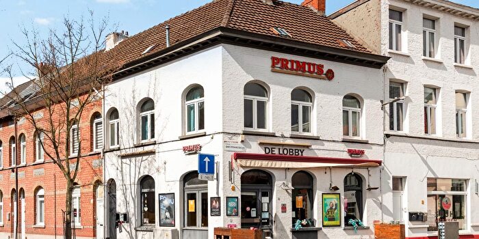 SintFranciscusplein, Merksem : Maison 5 pièces à vendre