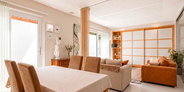 Appartement 1 pièce à Stationsstraat, Oostrozebeke, à vendre