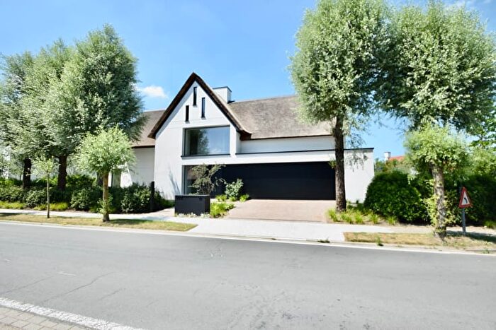 Maison 16 pièces à vendre - Kalfstraat, KnokkeHeist