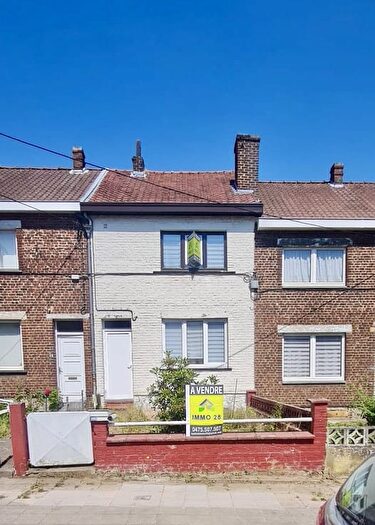Maison 9 pièces à Rue Jean Caluwaert, Charleroi, à vendre