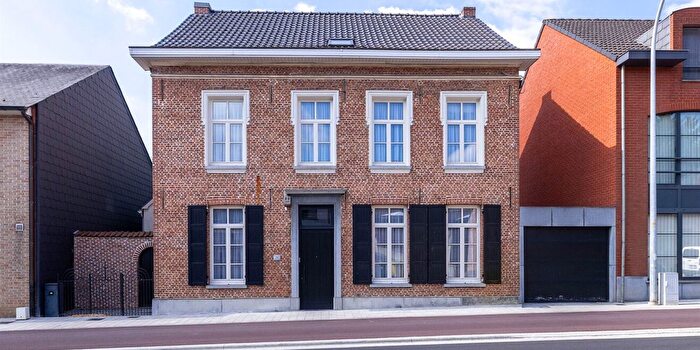 Oude Godstraat, HeistopdenBerg : Maison 4 pièces à vendre