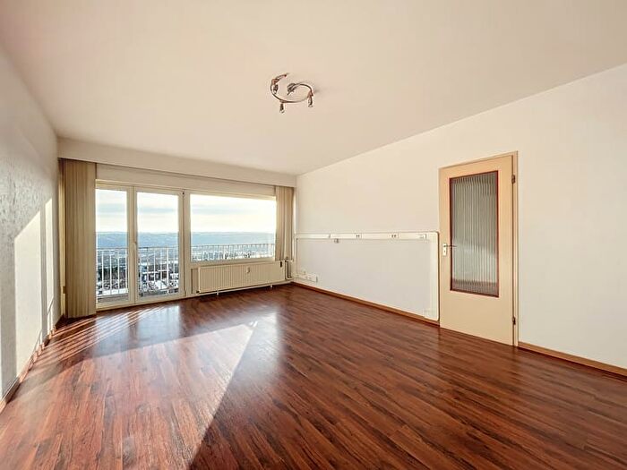 Rue André Renard, Oupeye : Appartement 6 pièces à louer