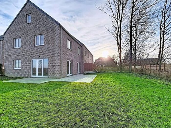 Maison 4 pièces à vendre à Chaussée de Wavre B, Maison