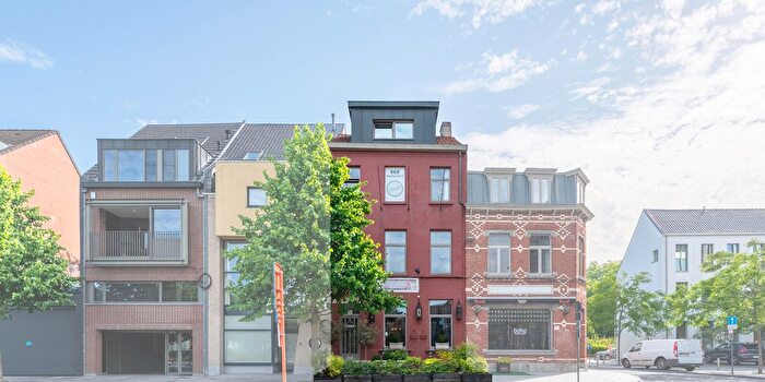 Maison 5 pièces à vendre à Houtmarkt, Kortrijk