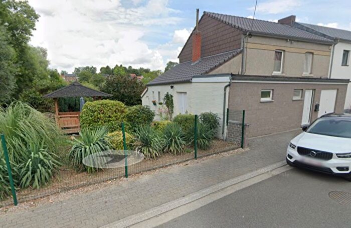 Maison 3 pièces à Rue VauxToultia, VillersleBouillet, à vendre