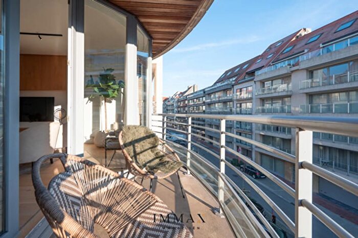 Appartement 3 pièces à Koningslaan, KnokkeHeist, à vendre