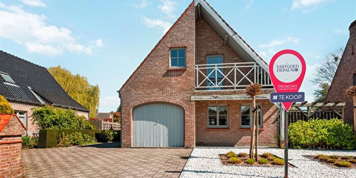 Maison 3 pièces à vendre à Hugo Verrieststraat, Oostkamp