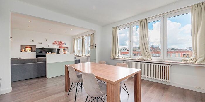 Appartement 2 pièces à Ringlaan, Berchem, à vendre
