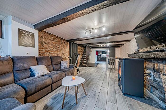 Rue de Vierves, Viroinval : Maison 12 pièces à vendre
