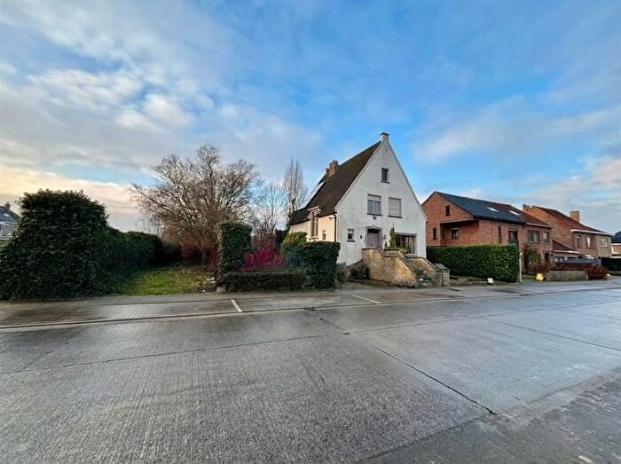 Maison 3 pièces à Invalidenstraat, SINTKRUIS, à vendre