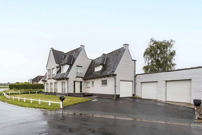 Monseigneur Beylsstraat, Ronse : Maison 3 pièces à vendre