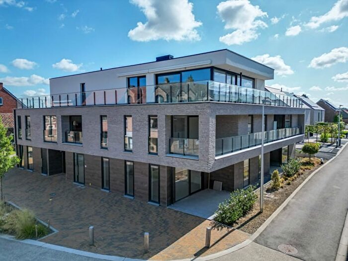 Appartement 4 pièces à vendre à Bloemenstraat, Wellen