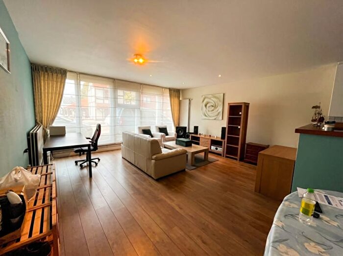 Kazernelaan, HOUTHALENHELCHTEREN : Appartement 2 pièces à louer