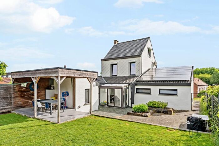 Maison 3 pièces à vendre à Buissestraat, Kluisbergen