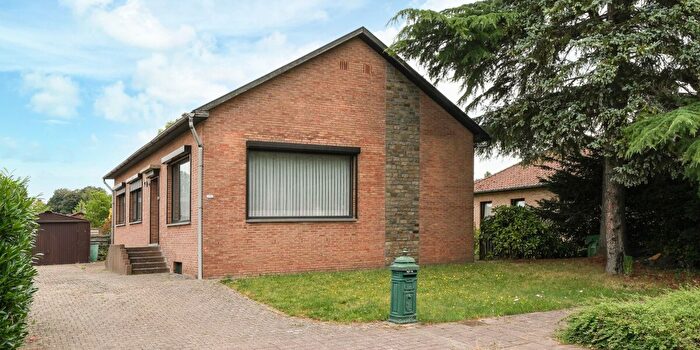 Maison 3 pièces à Omlooplaan, Genk, à vendre