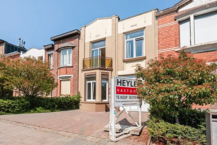 Maison 4 pièces à Joos van den Steenelei, DEURNE, à vendre