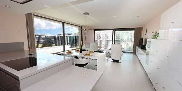 Appartement 2 pièces à vendre à Troonstraat, Mariakerke