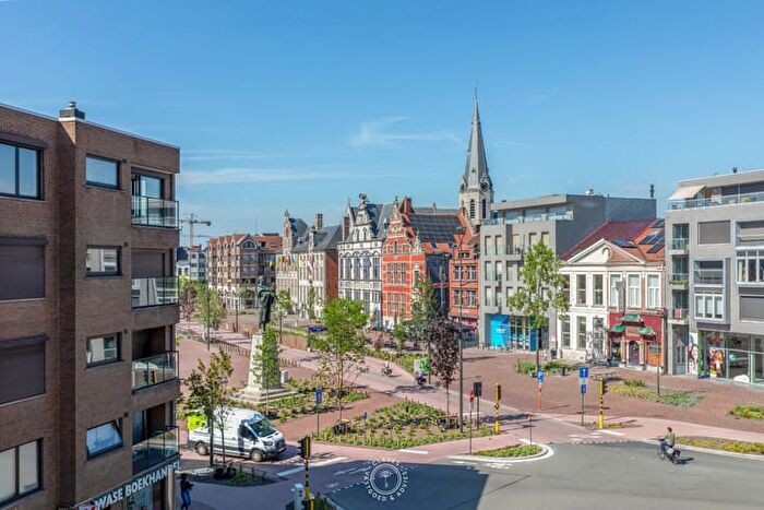 Appartement 12 pièces à Hendrik Heymanplein, SintNiklaas, à vendre