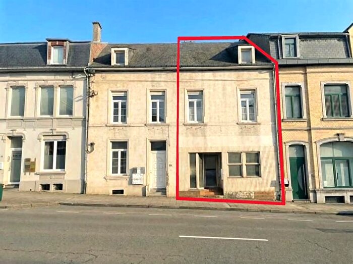 Maison 6 pièces à vendre à Rue de Bastogne, ARLON