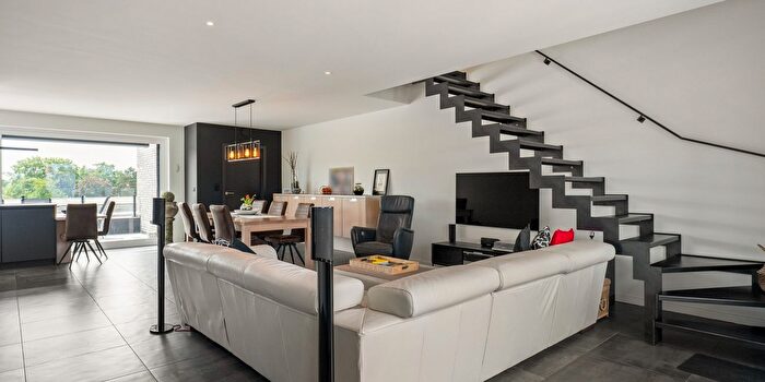 Stationsstraat, HeistopdenBerg : Appartement 3 pièces à vendre