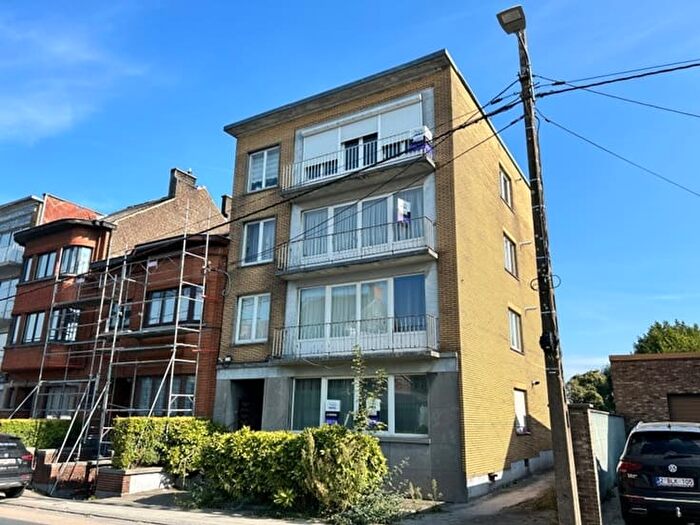 Maison 8 pièces à Route de Trazegnies, MonceauSurSambre, à vendre