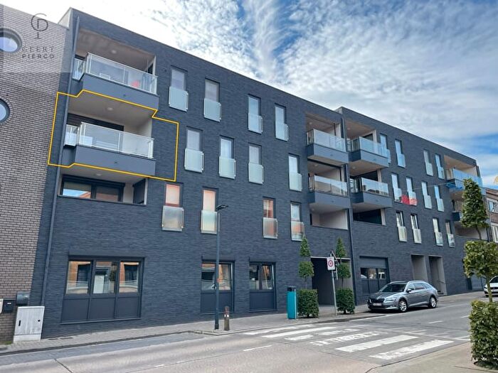Stationsstraat, Landen : Appartement 7 pièces à vendre