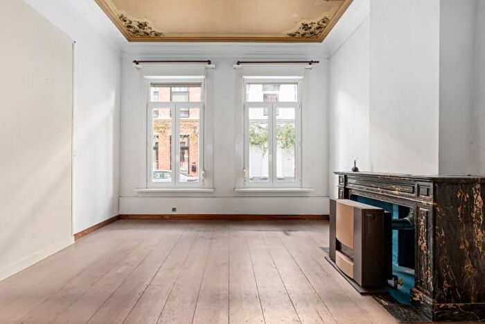 Maison 6 pièces à Maaldersstraat, Antwerpen, à vendre